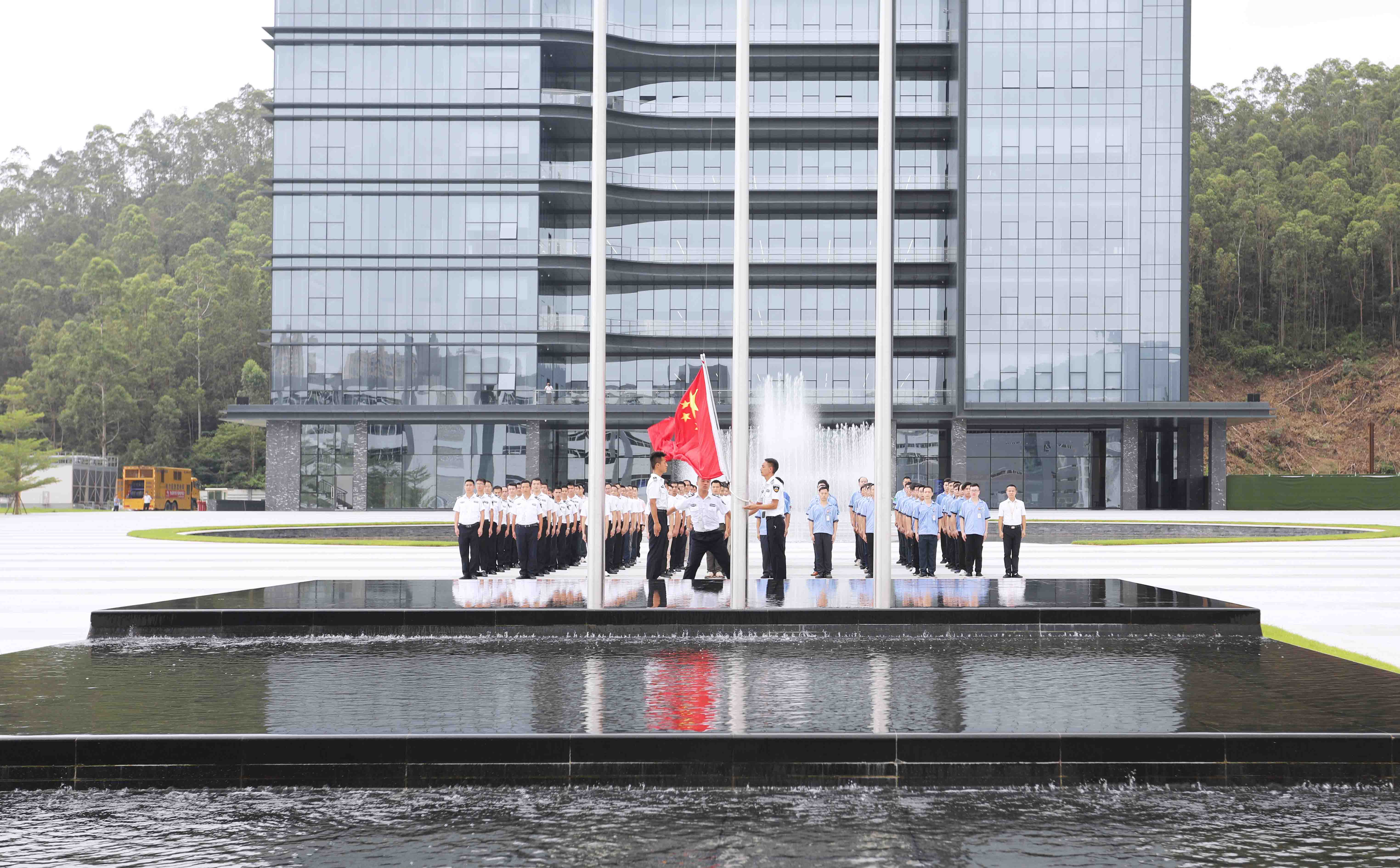 jiuyou.com科技举行八一退伍军人活动